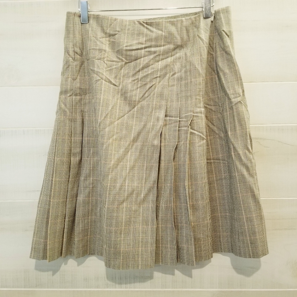 {10} Brooks Brothers Plaid Pleated Skirt Hues of Green and Orange